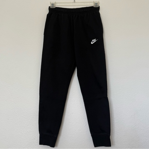Nike Men's Sportswear Club Fleece Joggers Sweatpants Size Small - Black - Picture 1 of 3